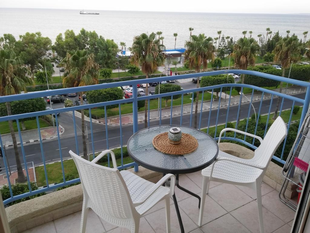 Sea Front & City Center, Amazing Sea View Limassol Extérieur photo