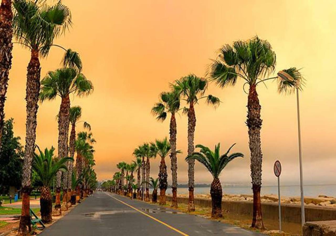 Sea Front & City Center, Amazing Sea View Limassol Extérieur photo